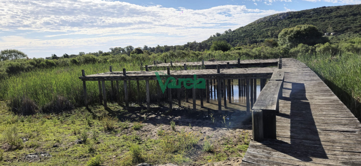 Chacra ID.22872 - Chacra Marítima de 5 has.en Playa Hermosa, a 9 cuadras de la playa