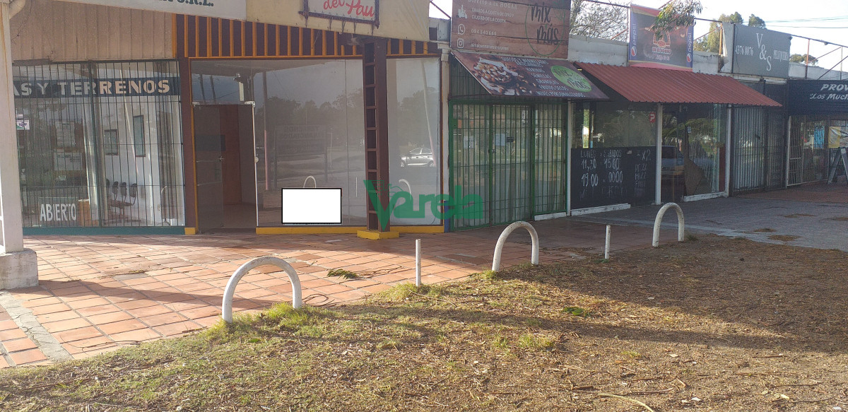Local Comercial ID.22522 - Local en Balnearios, Salinas