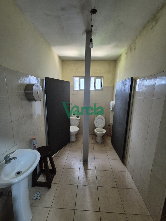 Local Comercial ID.22545 - Venta local en 3 plantas 700 mts2, Agraciada esq San Fruscuoso