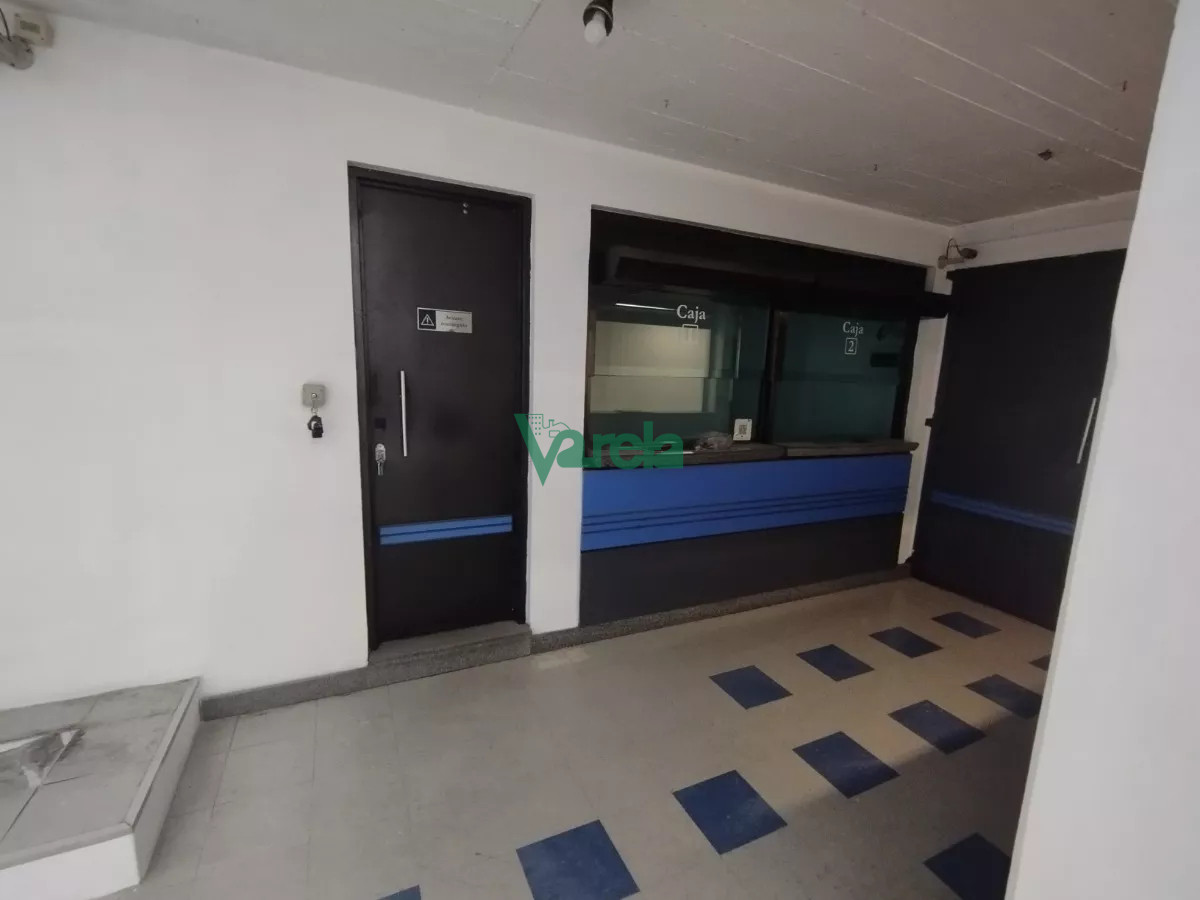Local Comercial ID.22449 - Local en alquiler Cordon 3 plantas, gran deposito o varios rubros