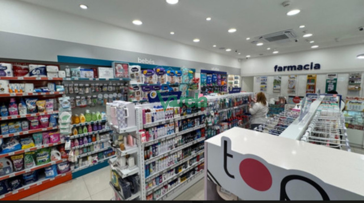 Local Comercial ID.22782 - Venta Local Comercial Con renta Con Farmashop Aguada