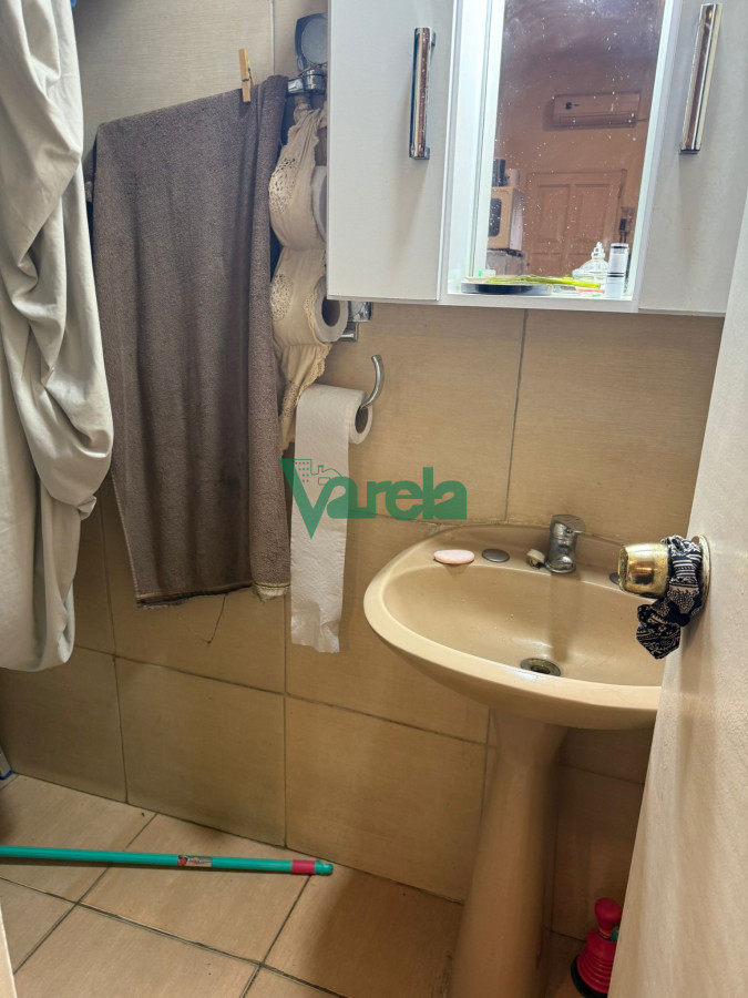 Local Comercial ID.22647 - Venta local comercial apto vivienda en Aguada sobre Agraciada ideal renta