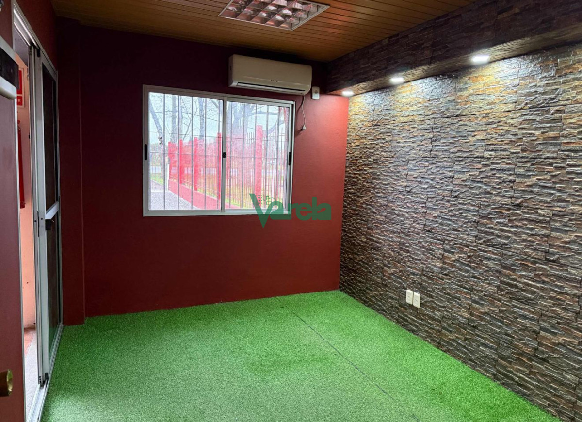 Local Comercial ID.22791 - Alquiler Local Comercial Sobre Cesar Mayo Gutierrez Imperdible