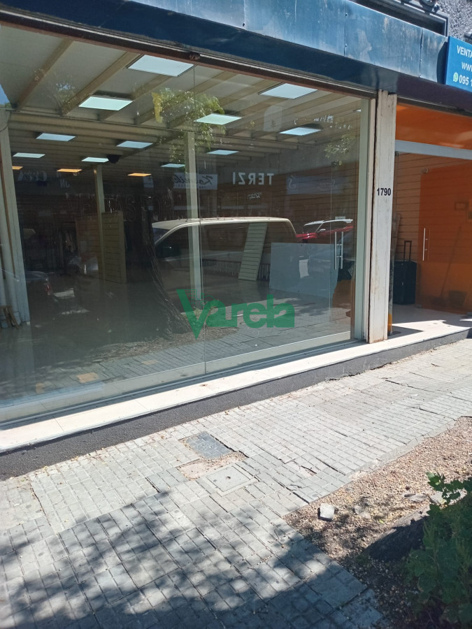 Local Comercial ID.22844 - Local comercial en alquiler casi Arenal Grande, La Comercial