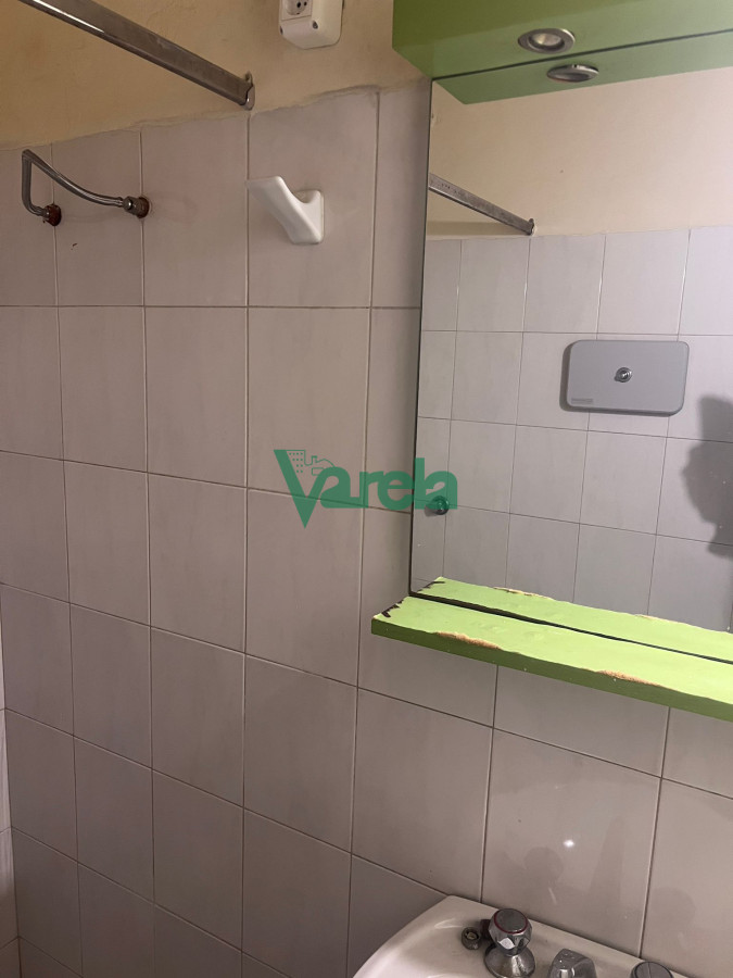 Local Comercial ID.22526 - Venta Local Comercial Con Baño Ideal Renta o Negocio Ciudad Vieja