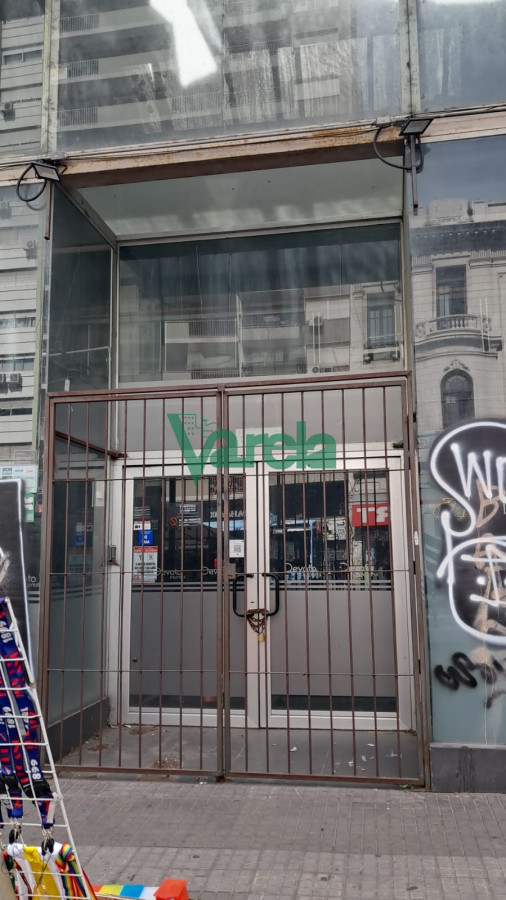 Local Comercial ID.22780 - Local comercial sobre 18 de Julio en pleno centro de Montevideo