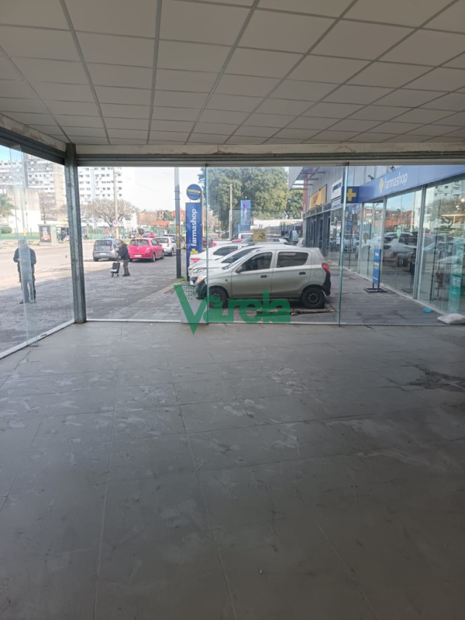 Local Comercial ID.23121 - Local comercial, alquiler Camino Carrasco, esquina, Malvin Norte