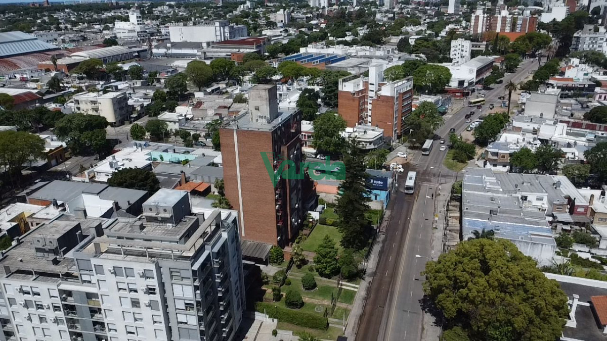 Terreno ID.22819 - Venta Terreno Ideal Edificio La blanqueada Sobre Avenida