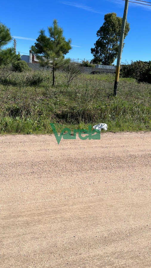 Terreno ID.22133 - Terreno en venta Montes de Solymar, esquina, financia, entrega y cuotas 
