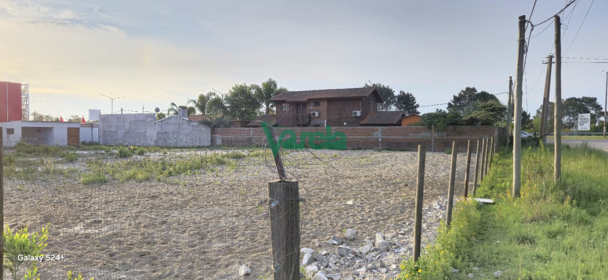 Terreno ID.22405 - Terreno de 7375 m2 en Balneario Las Toscas Sur