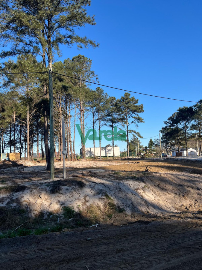 Terreno ID.22354 - Venta Terrenos Solymar, entrega $ 200.000  y saldo en cuotas de 16 U.R.