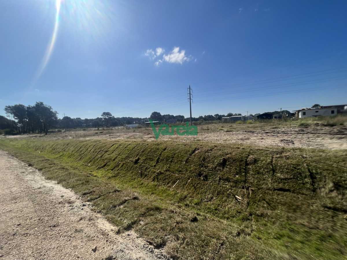 Terreno ID.21820 - Venta de terreno financiado Ultimo Montes de Solymar.!!