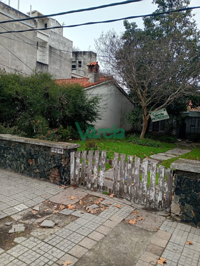 Terreno ID.23141 - Venta Terreno Malvín, espectacular, ideal edificio o super local comercial, sobre Rivera