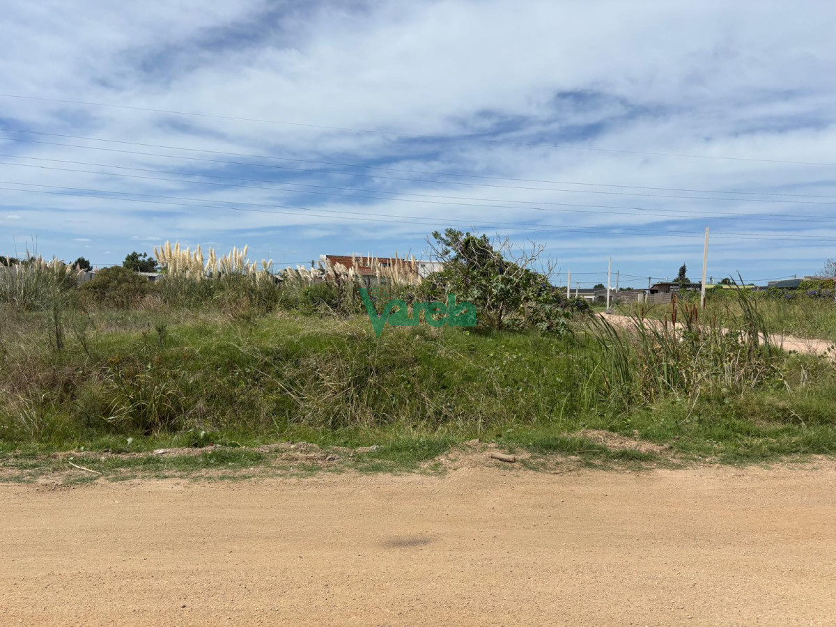 Terreno ID.22544 - Terreno en Solymar de 690 m2 esquina , saldo cuotas de U$S 500