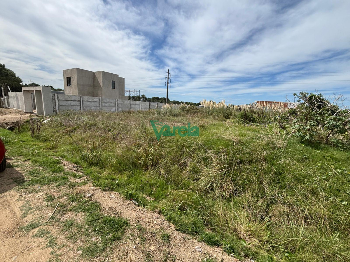 Terreno ID.22544 - Terreno en Solymar de 690 m2 esquina , saldo cuotas de U$S 500