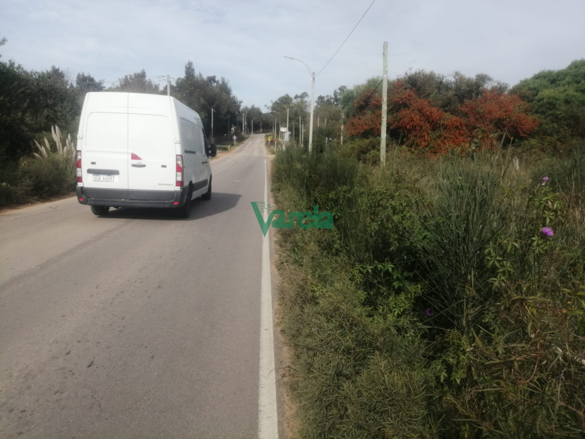 Terreno ID.22294 - Terreno en venta en Villa Tato sobre  Camino Los Horrneros. Esquina