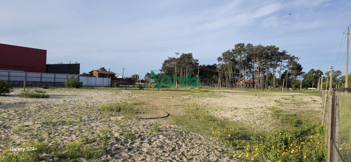 Terreno ID.22405 - Terreno de 7375 m2 en Balneario Las Toscas Sur