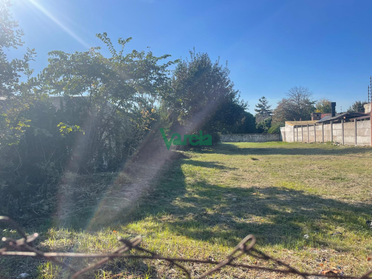 Terreno ID.22609 - Venta Terreno, Carrasco Norte, 680m2 con 35% de F.O.S y 9 m de altura