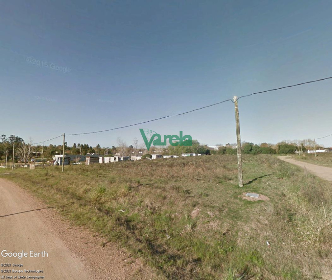 Terreno ID.21937 - Venta Terreno Solymarr, entrega $ 200.000 más comisión, más cuotas de 16 UR de 400 m2
