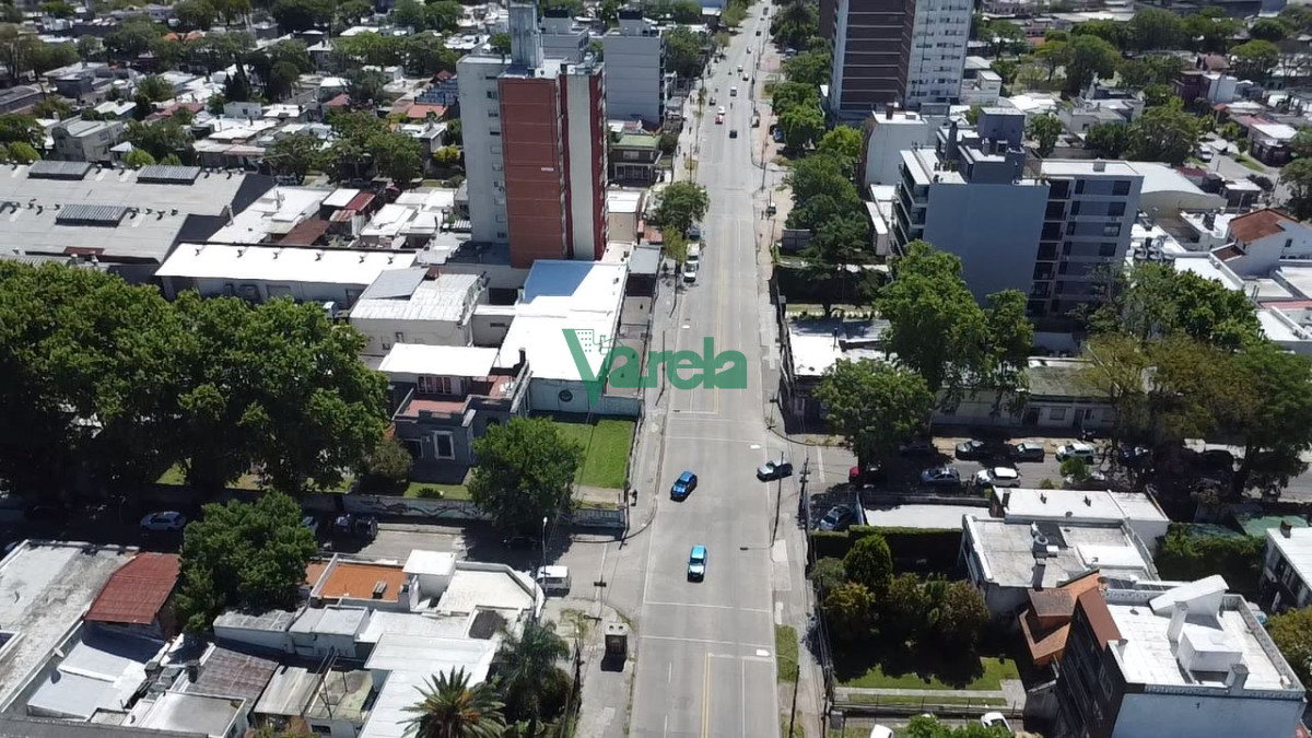 Terreno ID.22819 - Venta Terreno Ideal Edificio La blanqueada Sobre Avenida