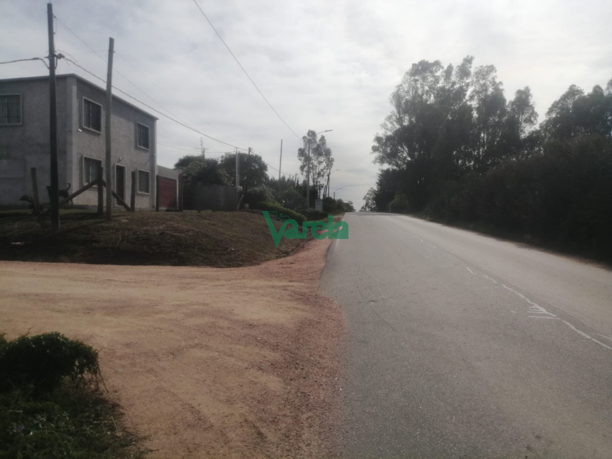 Terreno ID.22294 - Terreno en venta en Villa Tato sobre  Camino Los Horrneros. Esquina
