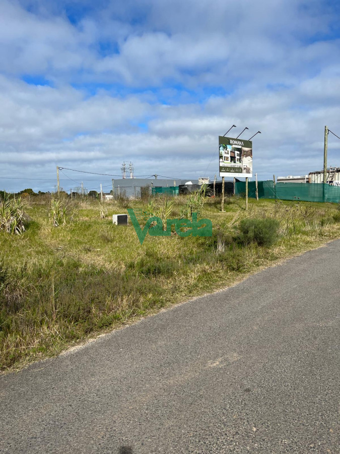 Terreno ID.22174 - Terreno alto y parejo con proyecto autorizado por IMC, Lagomar