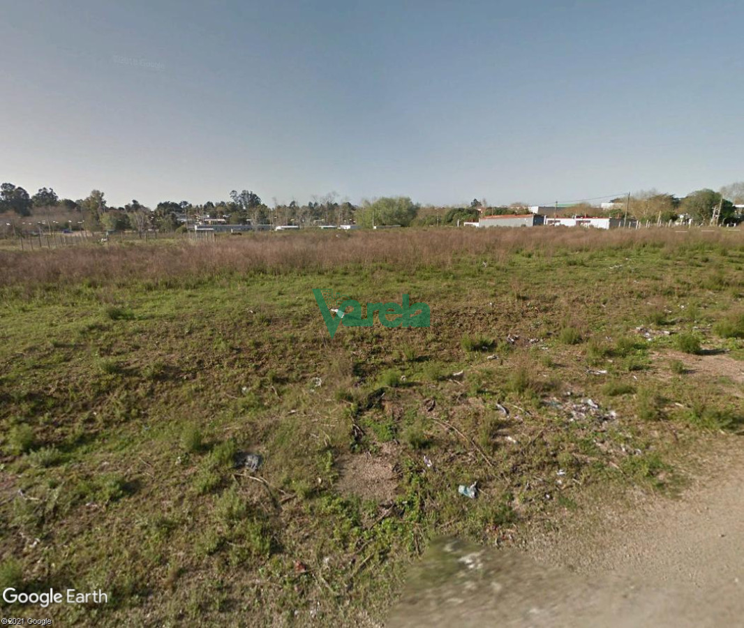 Terreno ID.21937 - Venta Terreno Solymarr, entrega $ 200.000 más comisión, más cuotas de 16 UR de 400 m2