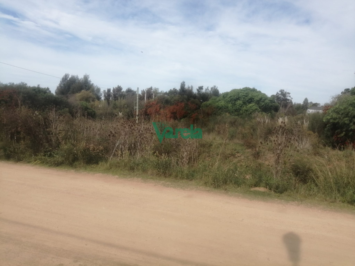 Terreno ID.22294 - Terreno en venta en Villa Tato sobre  Camino Los Horrneros. Esquina