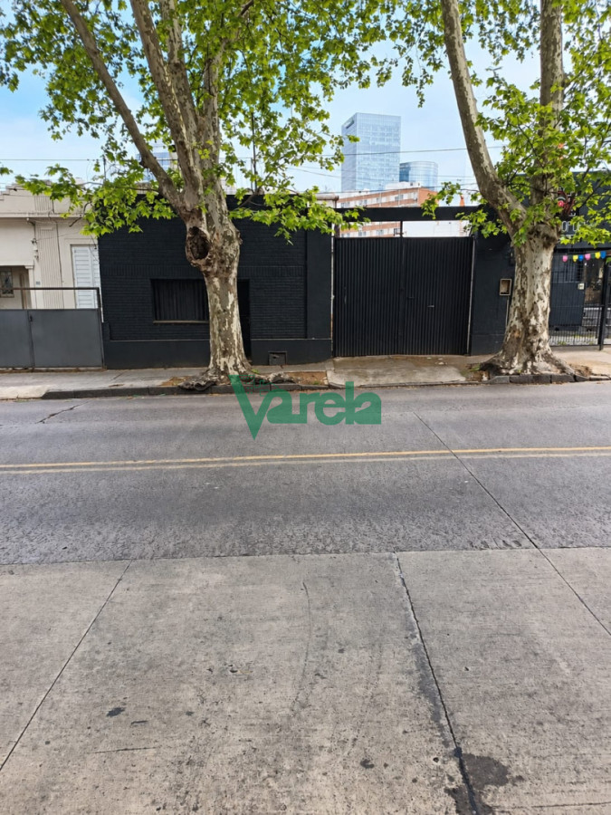 Terreno ID.23212 - Venta de gran terreno en Buceo sobre calle Gral Rivera