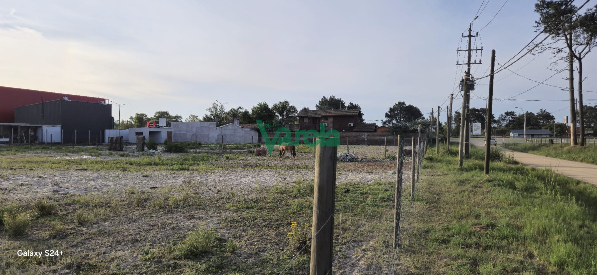 Terreno ID.22405 - Terreno de 7375 m2 en Balneario Las Toscas Sur