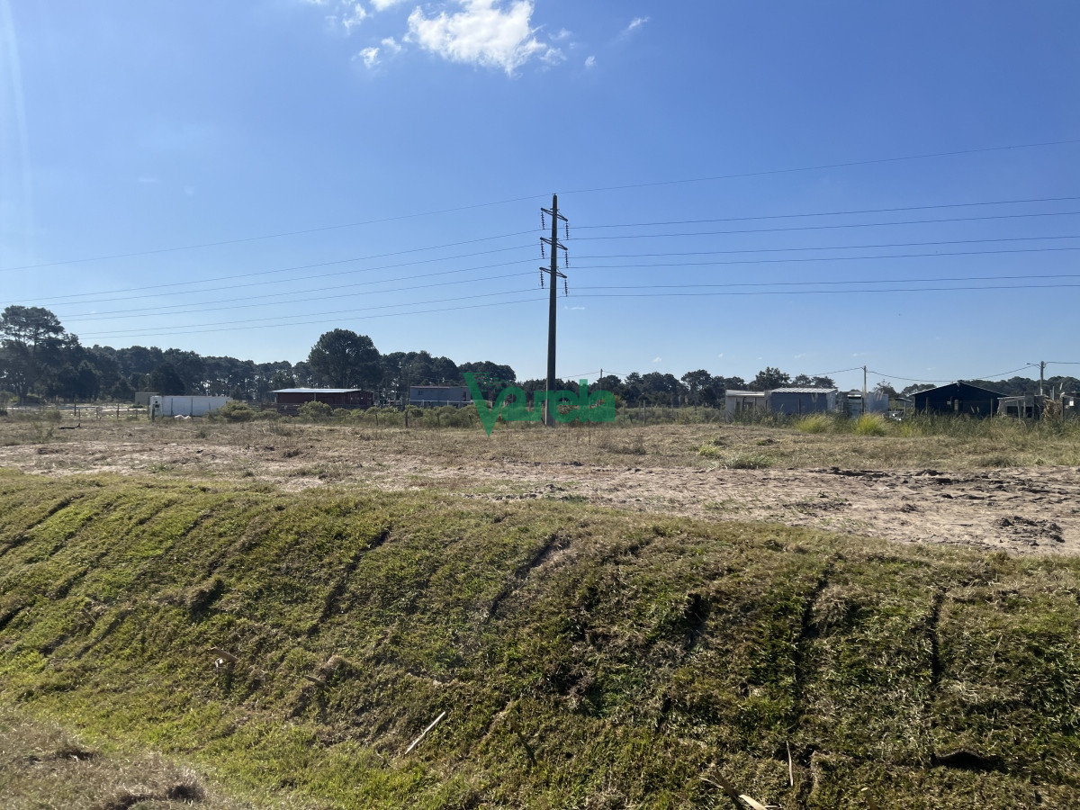 Terreno ID.21820 - Venta de terreno financiado Ultimo Montes de Solymar.!!