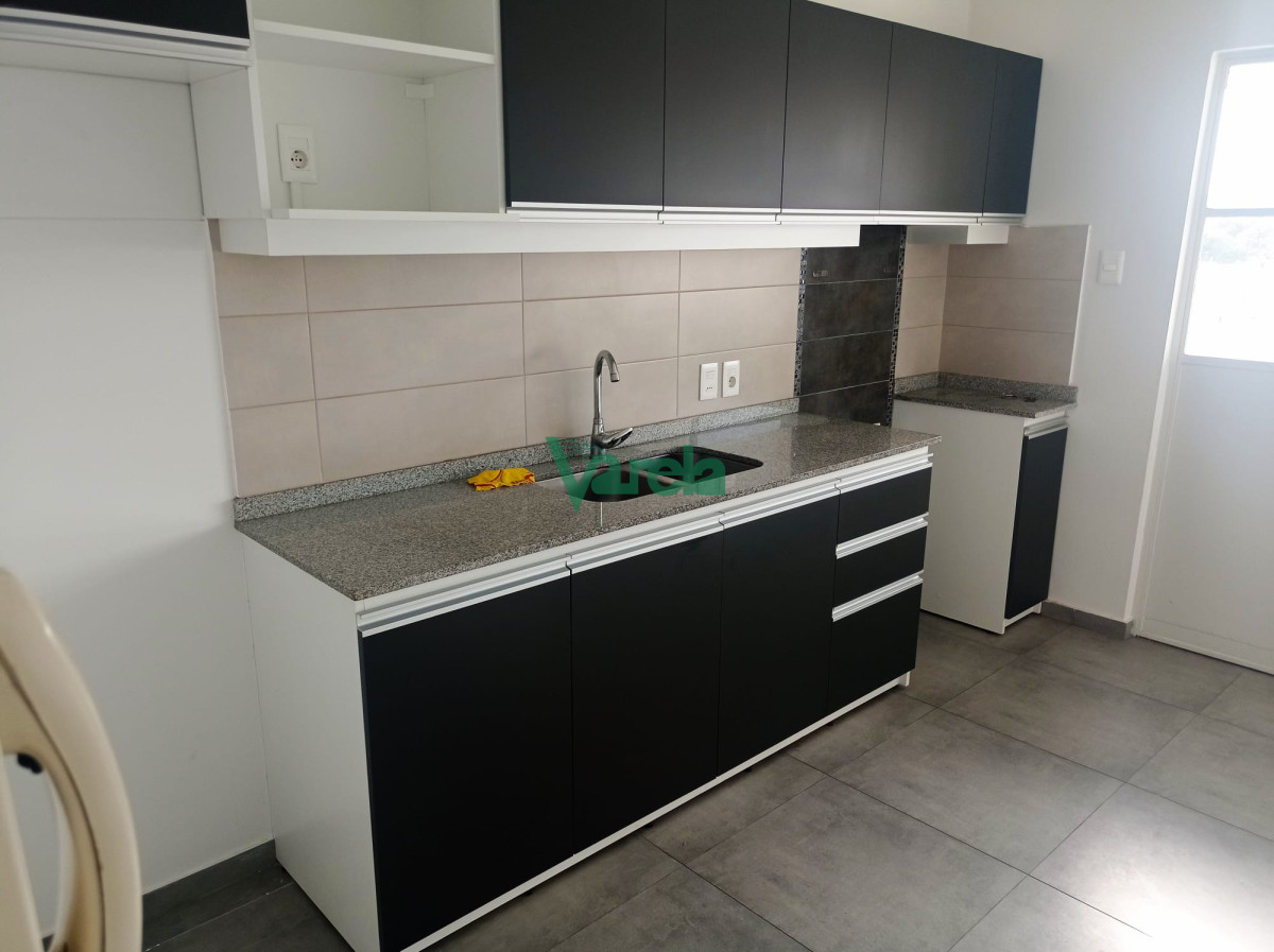 Apartamento ID.21857 - Alquiler apartamento, 2 dormitorios, de estilo, a nuevo, gge, a metros Rambla!!!!