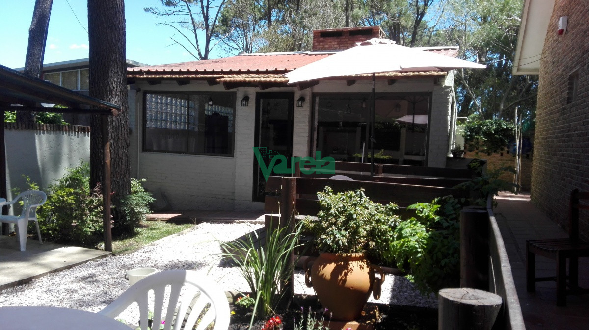Hotel ID.21612 - Venta Hotel, Complejo turístico, apart-hotel, Jaureguiberry,  a 80 metros de playa, Excelente negocio funcionando