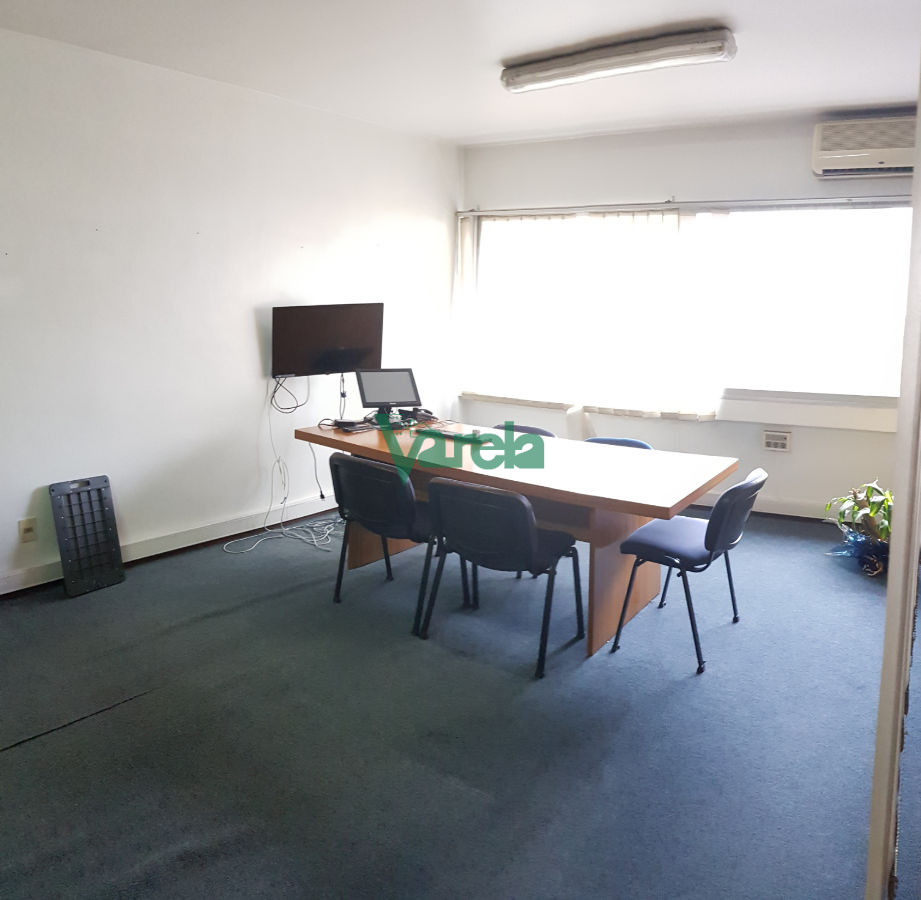 Oficina ID.18688 - Muy buen edificio de oficinas en Galeria Libertador