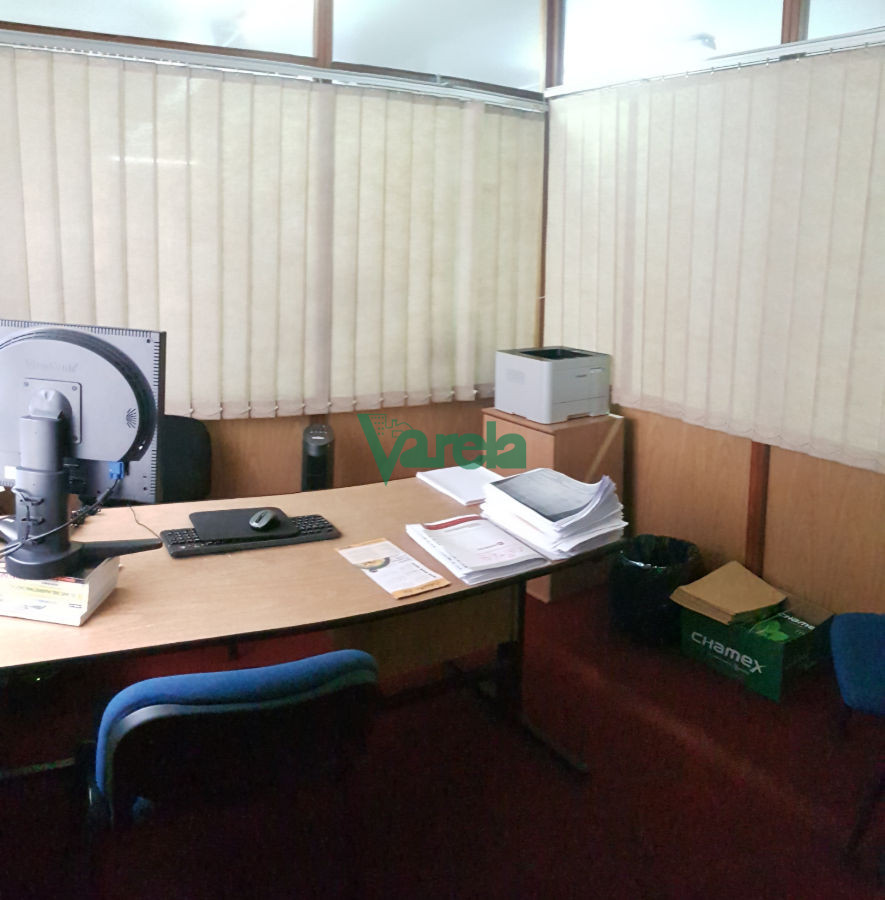 Oficina ID.18688 - Muy buen edificio de oficinas en Galeria Libertador