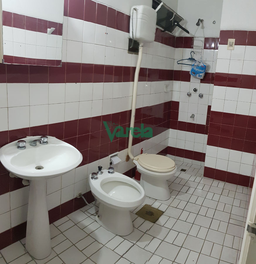 Oficina ID.18688 - Muy buen edificio de oficinas en Galeria Libertador