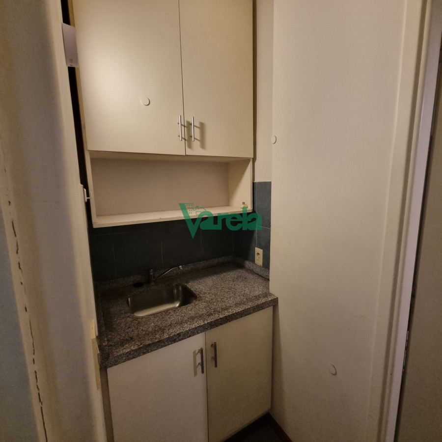 Oficina ID.21657 - Venta oficina en Ciudad Vieja