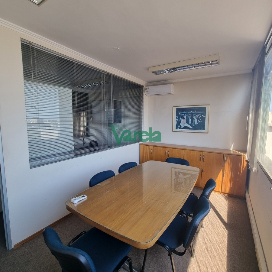 Oficina ID.21657 - Venta oficina en Ciudad Vieja