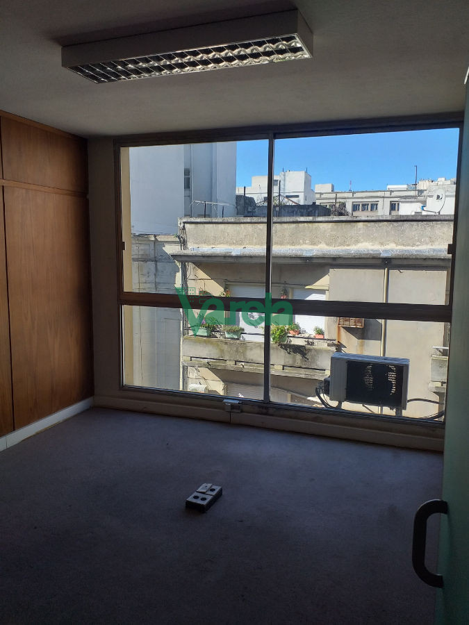 Oficina ID.20726 - Alquiler oficinas cocheras Ciudad Vieja