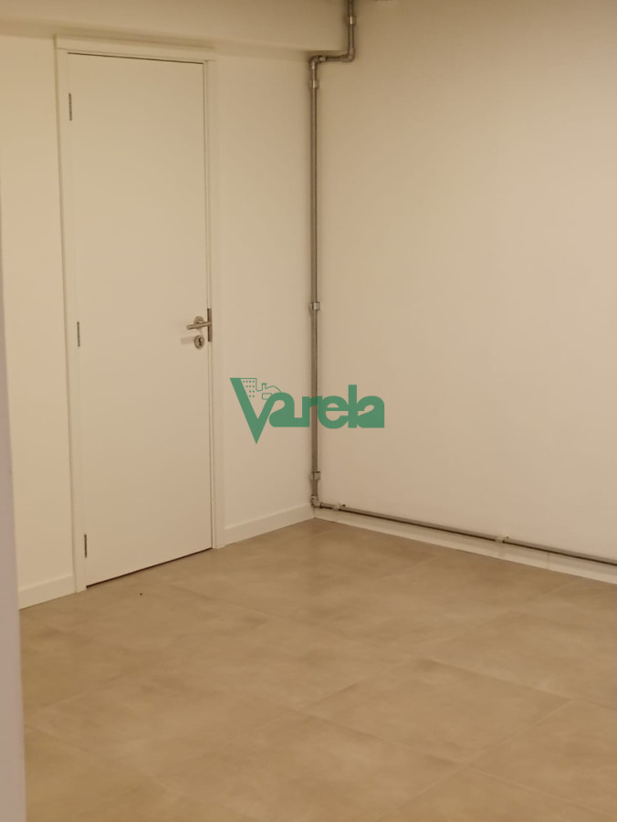 Oficina ID.22935 - Venta gran apto para oficina Cordón casi Bulevard Artigas