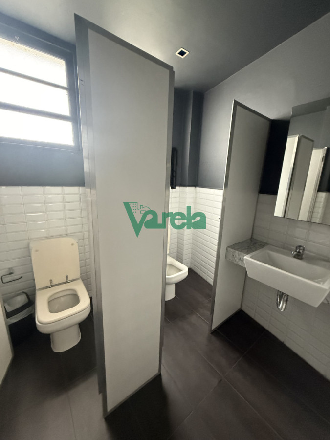 Oficina ID.23167 - Venta Oficina Cordón Gran Rentabilidad Sobre 18
