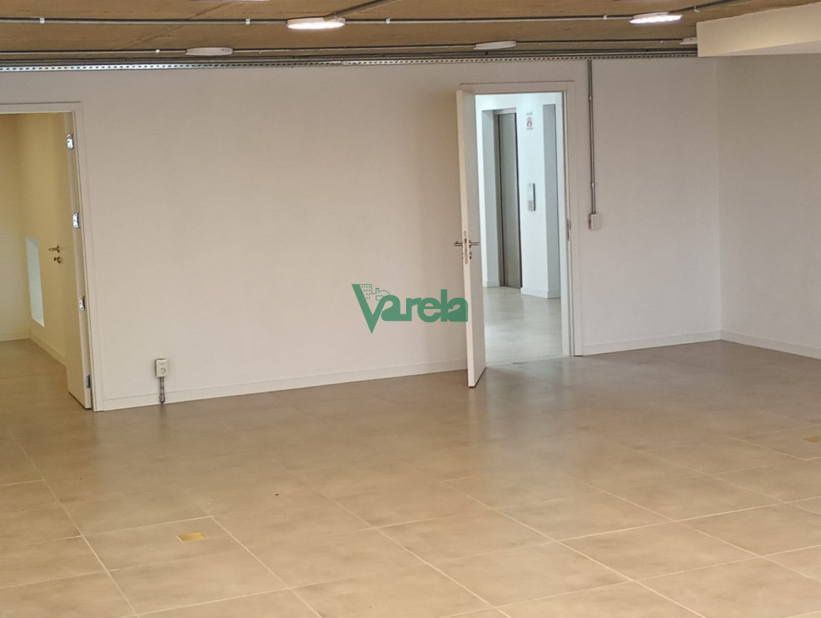 Oficina ID.22929 - Venta Oficina Cordón 126 m2, casi Bulevard Artigas