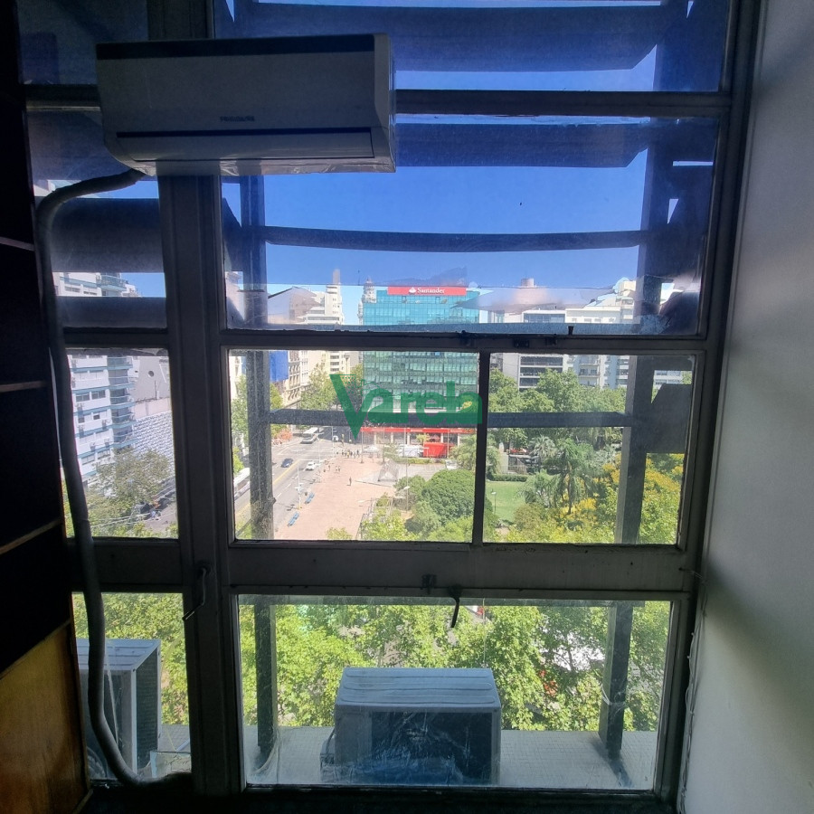 Oficina ID.22089 - Alquiler oficina Rio Negro esq 18 de Julio