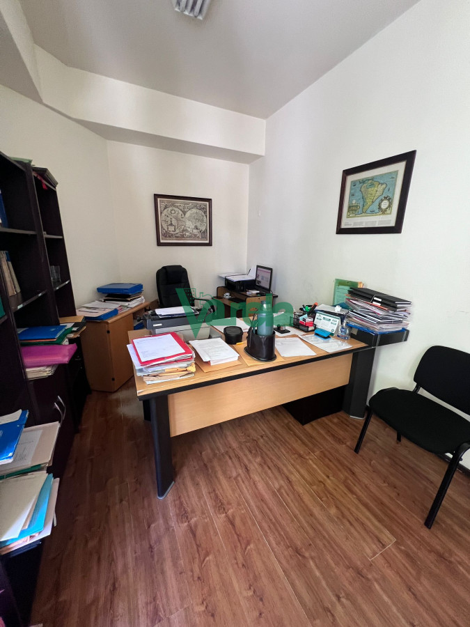 Oficina ID.22420 - Venta oficina centro 2 padrones amplia reciclada