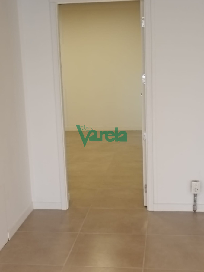 Oficina ID.22929 - Venta Oficina Cordón 126 m2, casi Bulevard Artigas