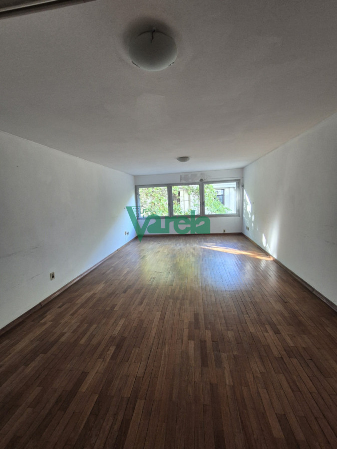Oficina ID.23028 - Alquiler oficina Centro, Colonia esq Rio Negro