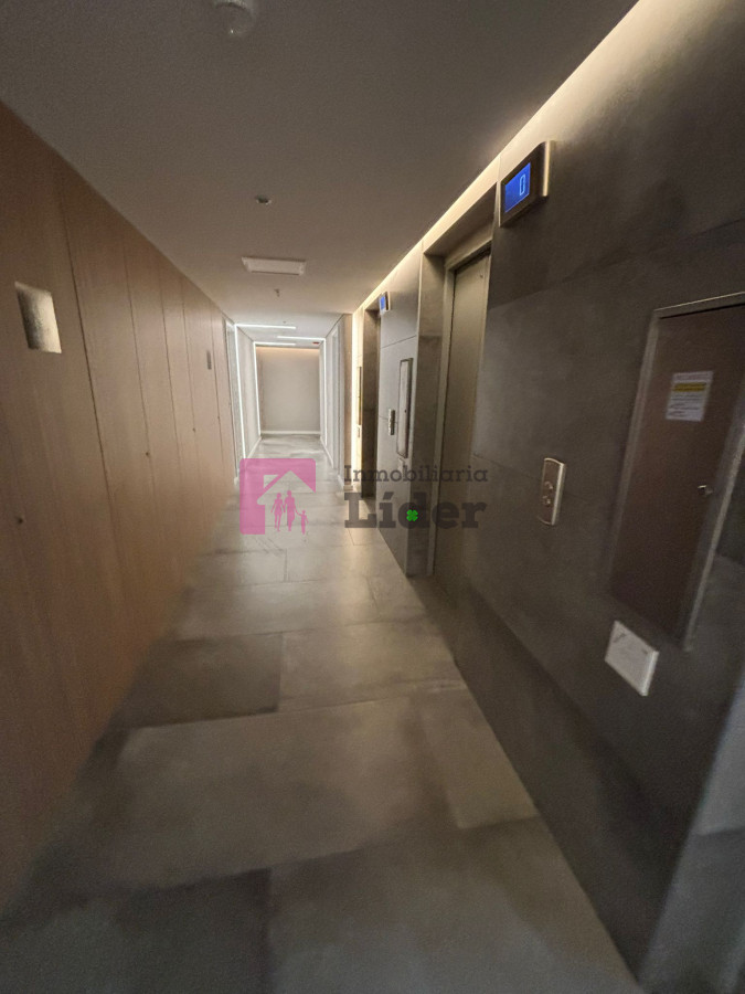 Apartamento ID.606 - EXCELENTE VISTA! OPORTUNIDAD! RENTADO!