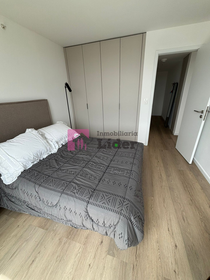 Apartamento ID.606 - EXCELENTE VISTA! OPORTUNIDAD! RENTADO!