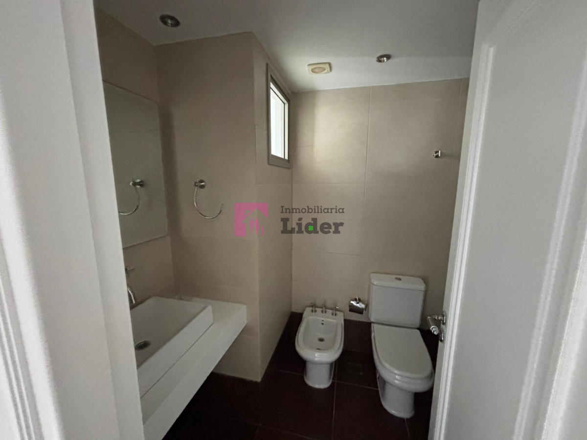 Apartamento ID.595 - PRIMERA LINEA-FRENTE A LOS DEDOS!!