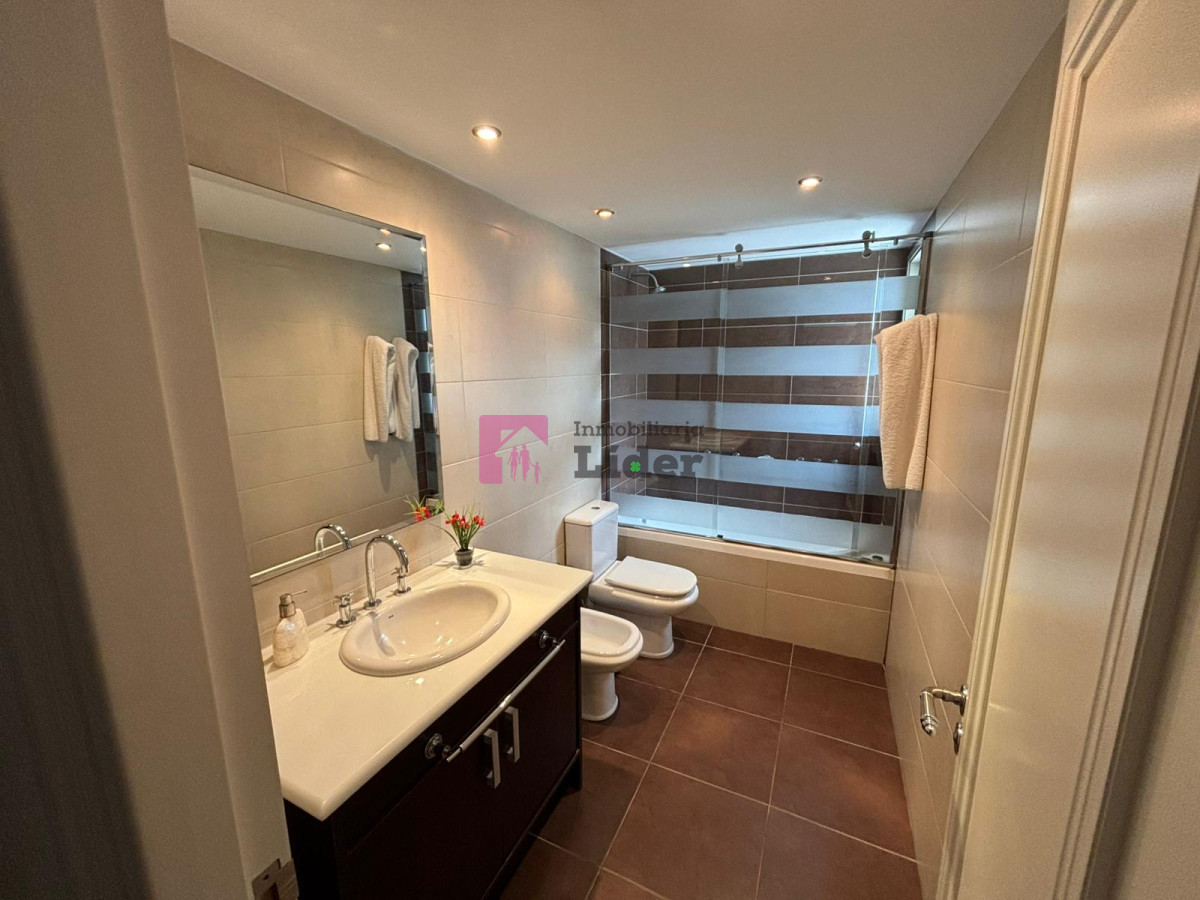 Apartamento ID.595 - PRIMERA LINEA-FRENTE A LOS DEDOS!!